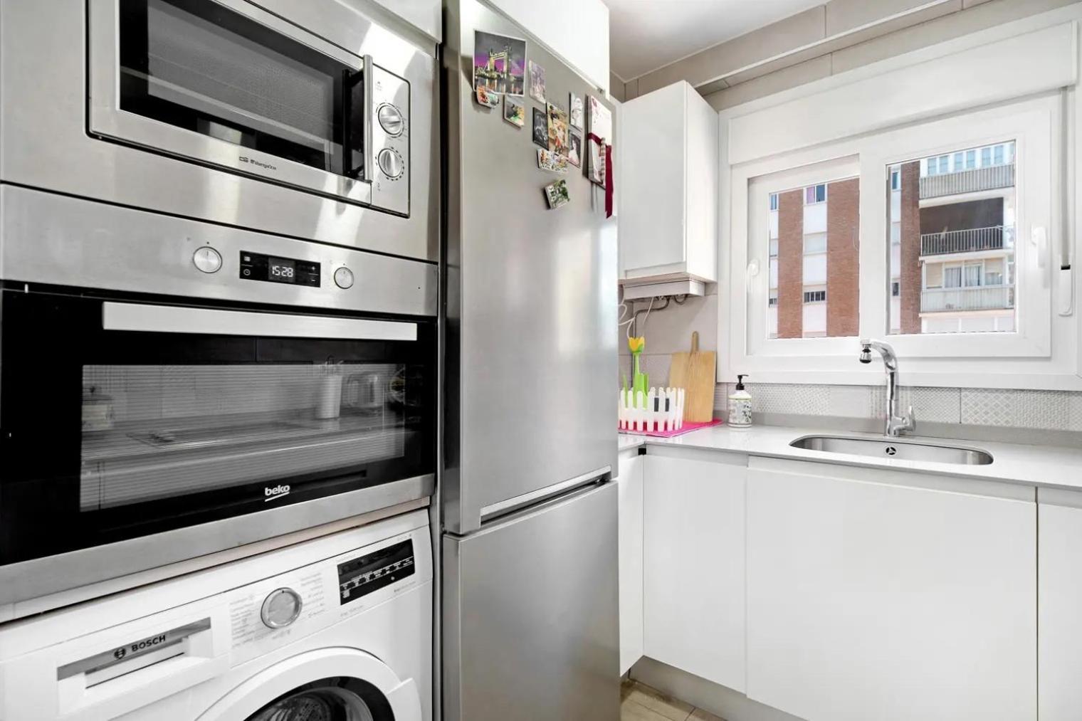 Cozy Room In Stylish Flat Just Steps From The Beach Cádiz Buitenkant foto